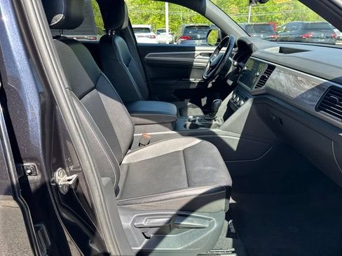 Certified 2020 Volkswagen Atlas Cross Sport SE w/ Panoramic Sunroof Package AWD/4WD image 36