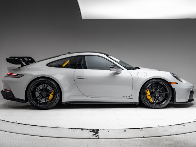 Used 2022 Porsche 911 GT3 RWD image 44