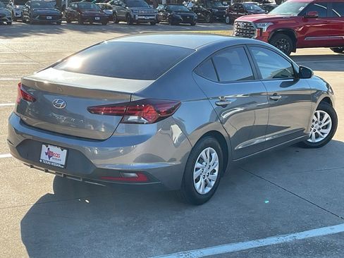 Used 2020 Hyundai Elantra SE w/ Cargo Package (C1) image 5