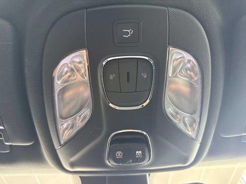 Used 2022 Jeep Compass High Altitude AWD/4WD image 81