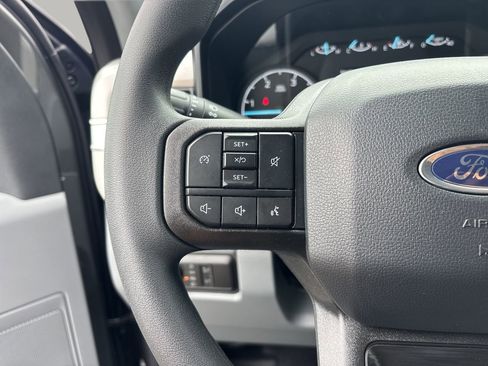 Used 2025 Ford F250 XL w/ XL Chrome Package image 25