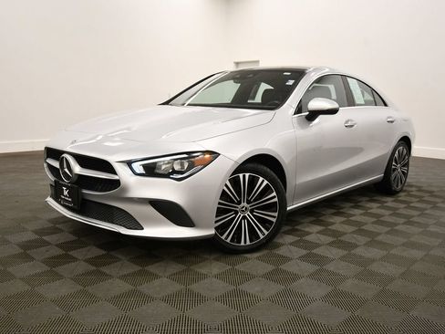 Used 2023 Mercedes-Benz CLA 250 4MATIC w/ Premium Package image 2