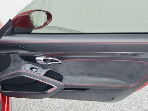 Used 2018 Porsche 718 Cayman GTS image 30