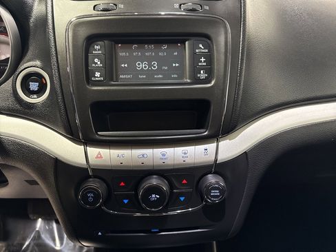 Used 2017 Dodge Journey Crossroad image 17