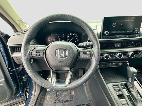 Used 2024 Honda CR-V EX image 11