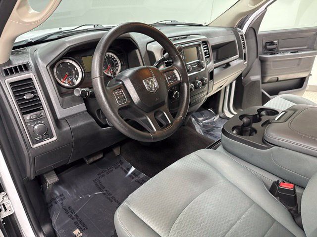 Used 2017 RAM 3500 Tradesman w/ Chrome Appearance Group AWD/4WD image 11