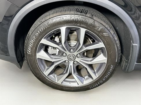 Used 2024 Acura MDX SH-AWD w/ Technology Package image 11