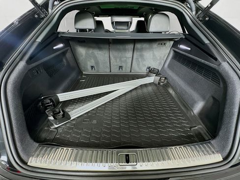 Used 2022 Audi SQ8 Prestige w/ Prestige Package image 26