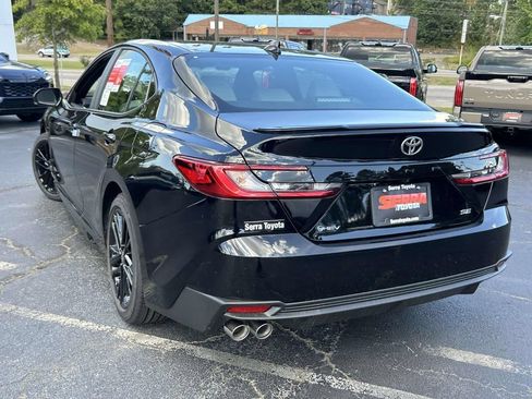 New 2026 Toyota Camry SE FWD image 5