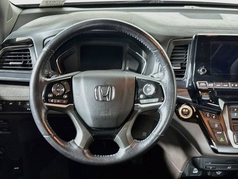 Used 2023 Honda Odyssey Elite image 13