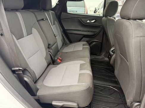 Used 2023 Chevrolet Blazer LT AWD/4WD image 34