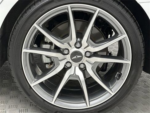 Used 2023 Genesis G70 2.0T image 10