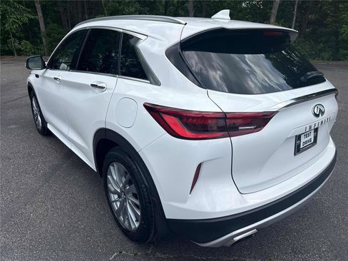Used 2023 INFINITI QX50 Luxe FWD image 8