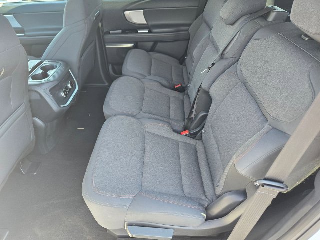 Used 2025 Ford Expedition Active AWD/4WD image 10