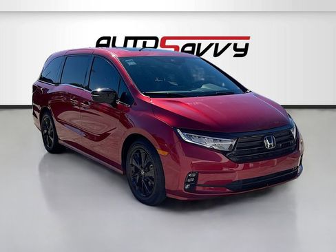Used 2023 Honda Odyssey Sport image 1