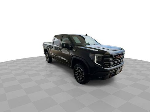 Used 2024 GMC Sierra 1500 AT4 w/ Technology Package AWD/4WD image 2