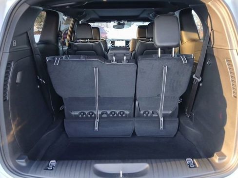 New 2026 Chrysler Pacifica Limited image 9
