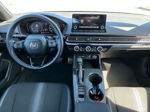 Used 2024 Honda Civic Sport image 11