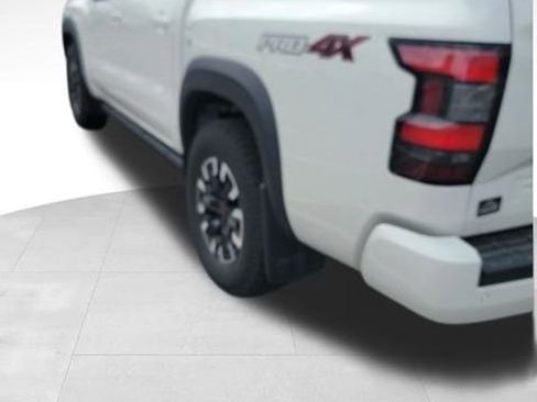 Used 2023 Nissan Frontier PRO-4X w/ Technology Package AWD/4WD image 5