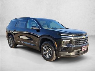 Used 2024 Chevrolet Traverse LT video 3