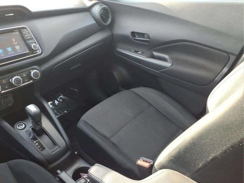 Used 2024 Nissan Kicks S FWD image 13