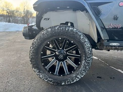 Used 2022 Jeep Gladiator Rubicon w/ LED Lighting Group image 10