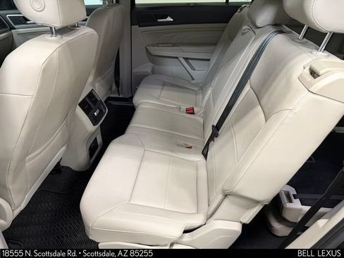 Used 2021 Volkswagen Atlas SE FWD image 14