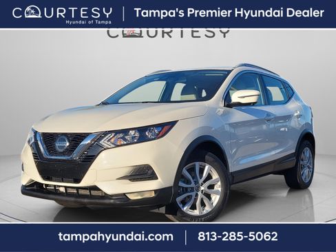 Used 2022 Nissan Rogue Sport SV w/ Technology Package image 1