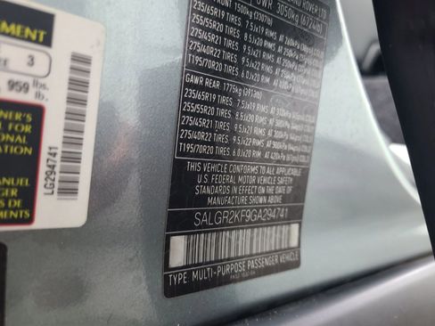 Used 2016 Land Rover Range Rover image 3