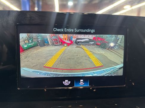 Used 2020 Mercedes-Benz GLB 250 GLB 250 image 20