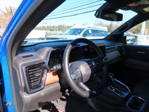 Used 2023 GMC Canyon AT4 w/ AT4 Premium Package image 14