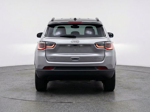 Used 2025 Jeep Compass Limited AWD/4WD image 7