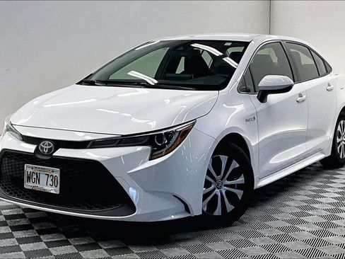 Used 2021 Toyota Corolla LE FWD image 1