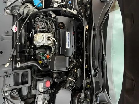 Used 2014 Honda Accord Sport image 31