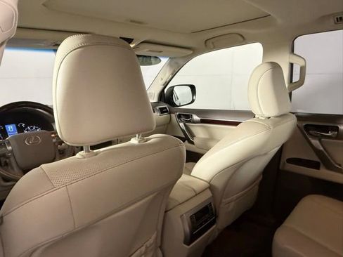 Used 2018 Lexus GX 460 Premium AWD/4WD image 27