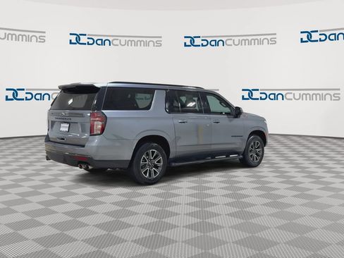 Used 2022 Chevrolet Suburban Z71 w/ Z71 Off-Road Package AWD/4WD image 8