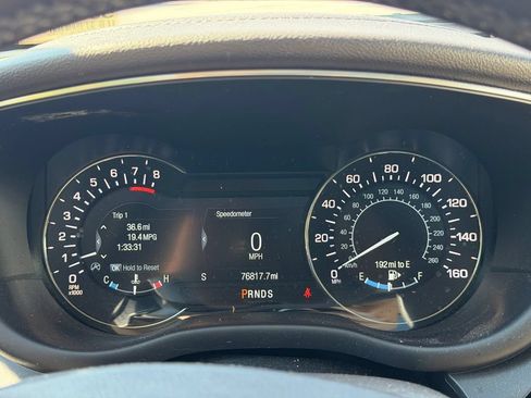 Used 2019 Lincoln MKC Reserve w/ MKC Technology Package FWD image 13