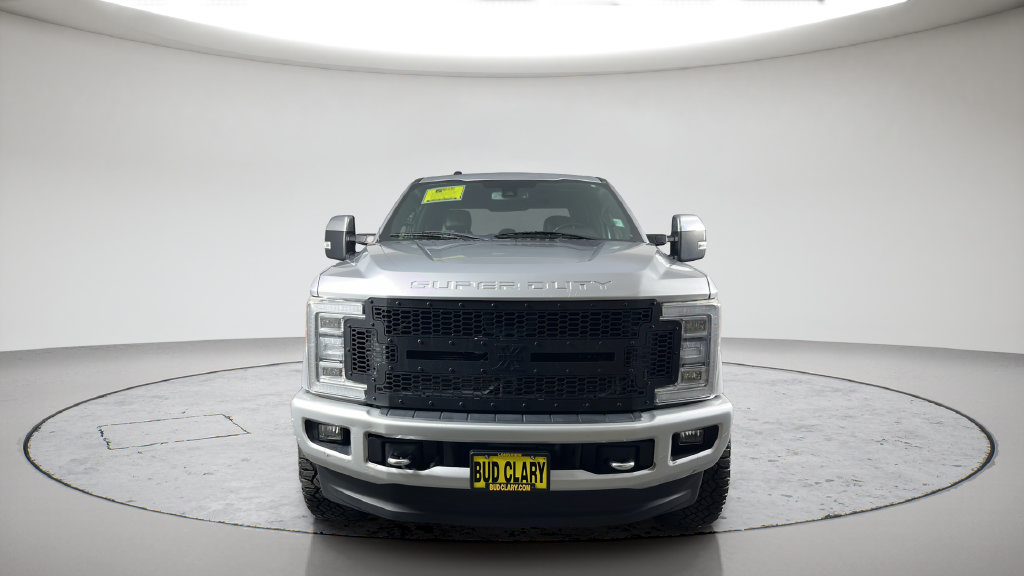 Used 2017 Ford F350 Platinum w/ FX4 4x4 Off Road Package image 3