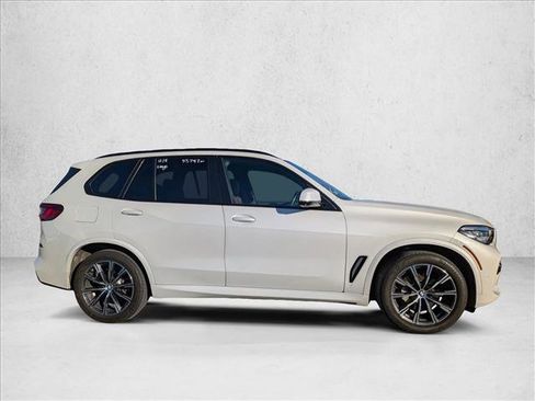 Used 2019 BMW X5 xDrive40i w/ M Sport Package image 4
