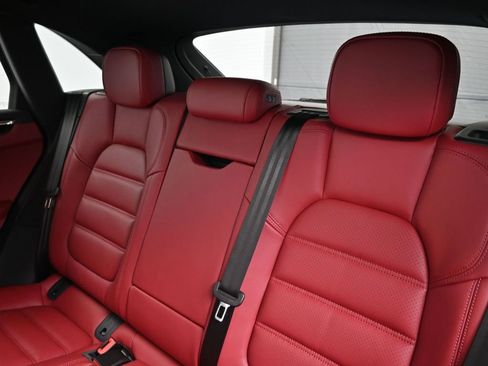 New 2026 Porsche Macan S image 6