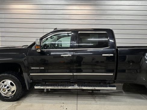 Used 2016 Chevrolet Silverado 3500 LTZ w/ Duramax Plus Package image 9