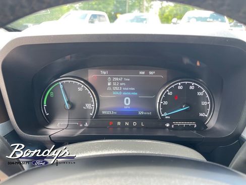 Used 2023 Ford Maverick Lariat w/ Lariat Luxury Package FWD image 4