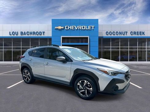 Used 2025 Subaru Crosstrek 2.0i Premium AWD/4WD image 2
