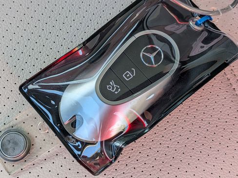 New 2026 Mercedes-Benz GLC 300 4MATIC image 36