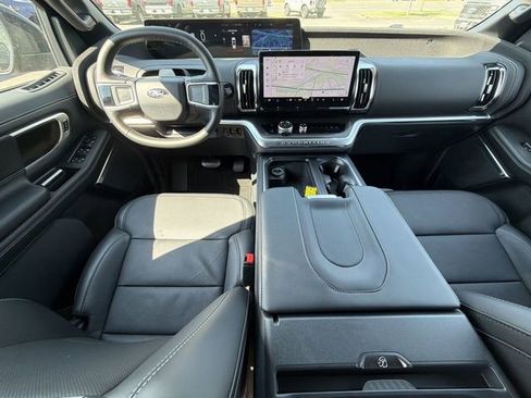New 2026 Ford Expedition Platinum w/ Stealth Appearance Package AWD/4WD image 25
