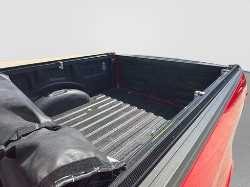 Used 2017 Ford F150 Lariat AWD/4WD image 12
