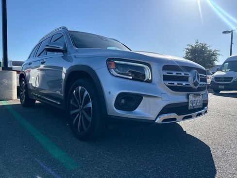Used 2022 Mercedes-Benz GLB 250 image 3