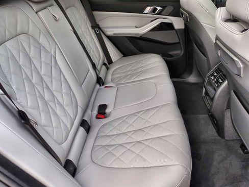 Used 2026 BMW X5 xDrive40i w/ M Sport Package image 21