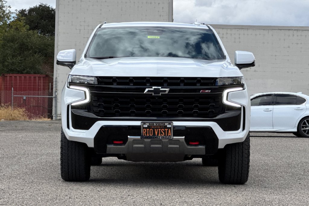 Used 2024 Chevrolet Tahoe Z71 w/ Luxury Package AWD/4WD image 9
