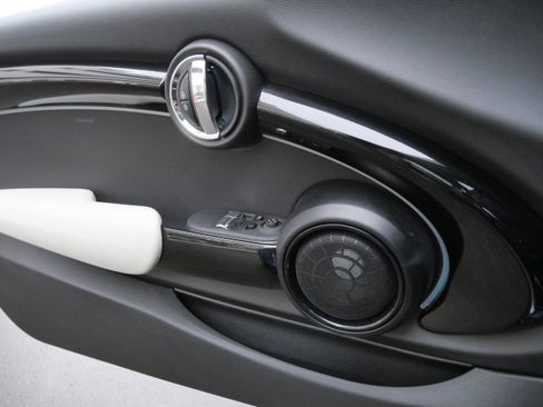 Used 2023 MINI Cooper SE image 28